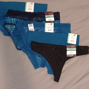 Lot of 5 Women's Panties, Size Sm (3-5)